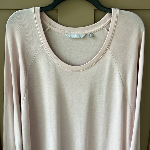 Athleta Serenity Crisscross Sweatshirt Ballet Pink. 1X Super Soft Essential - Picture 3 of 9